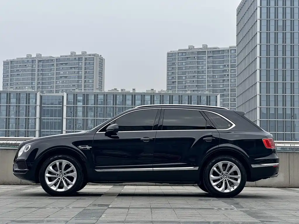 Bentayga 6.0 T Standard