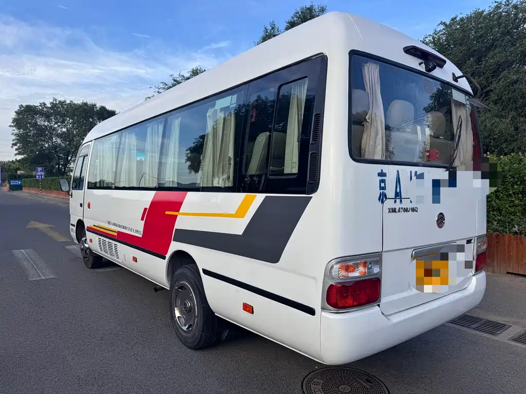 Golden Dragon Coaster 金旅考斯特 2012款 2.7 L汽油版JM495 QF-Ⅲ