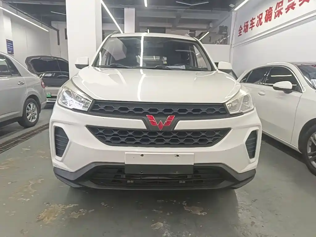 Wuling Hongguang S3 1.5 L Manual Standard CN-V
