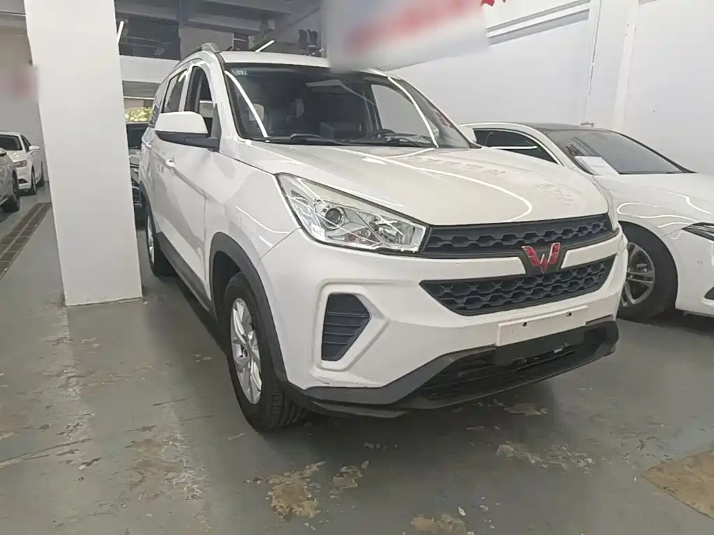 Wuling Hongguang S3 1.5 L Manual Standard CN-V