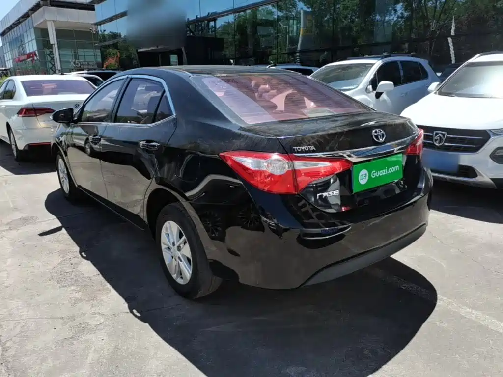 Levin 1.6 G CVT Elite