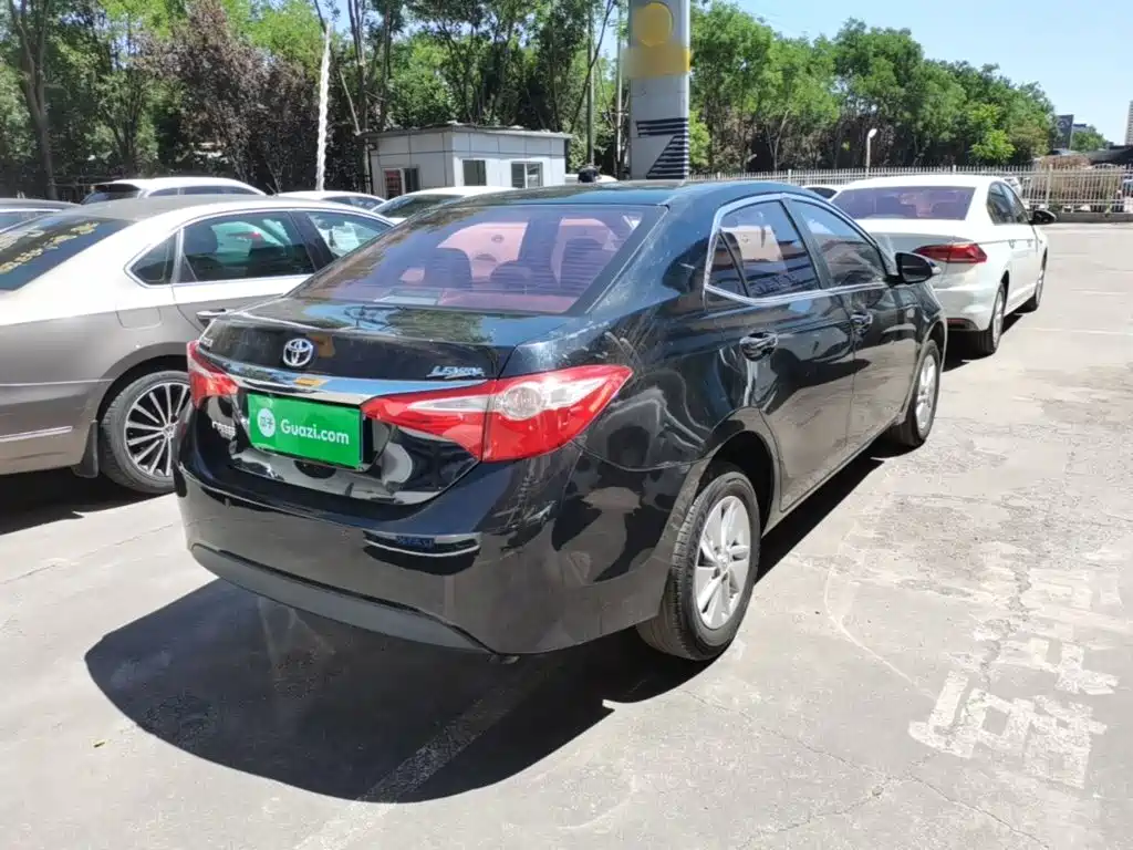 Levin 1.6 G CVT Elite