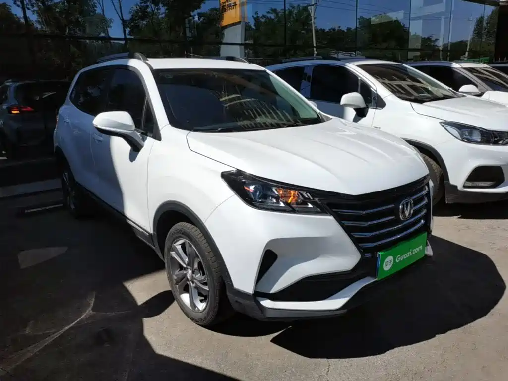Changan CS15 1.5 L Auto Progressive