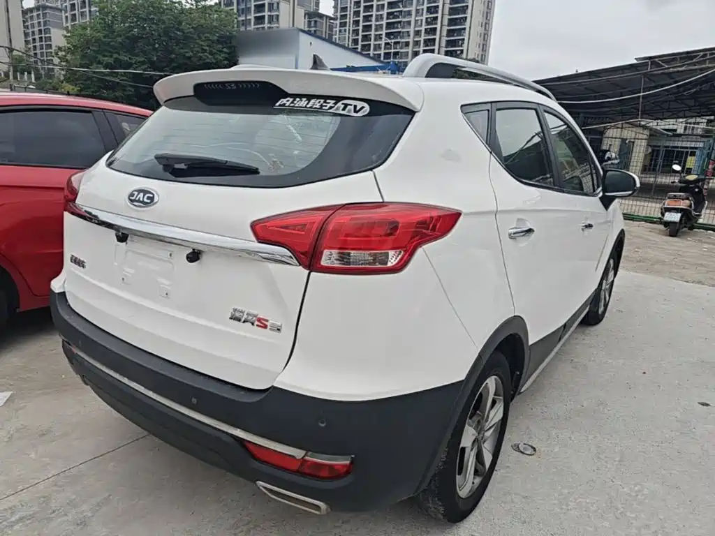 Refine S3 瑞风S3 2017款 1.6 L CVT豪华型