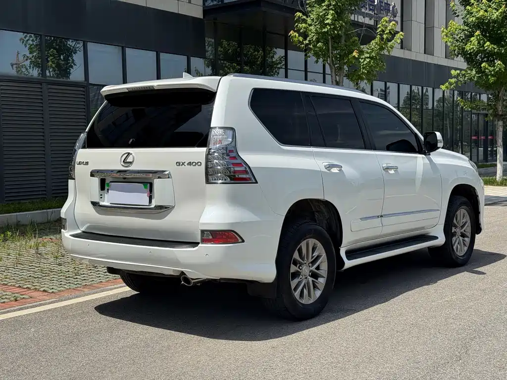 Lexus GX 400 Luxury