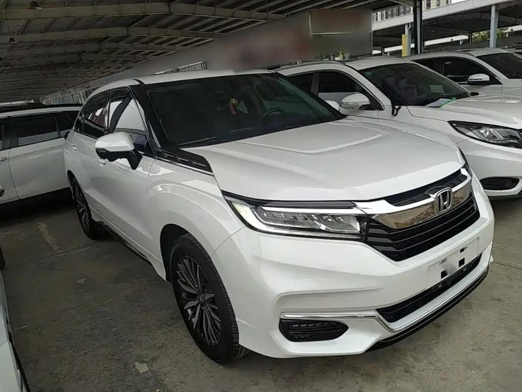 Avancier 370 TURBO 2 WD Luxury