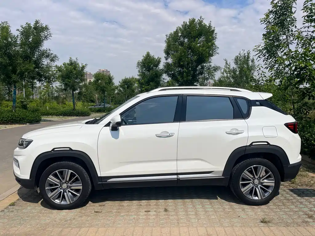 Changan CS35 PLUS 1.6 L Manual Connected
