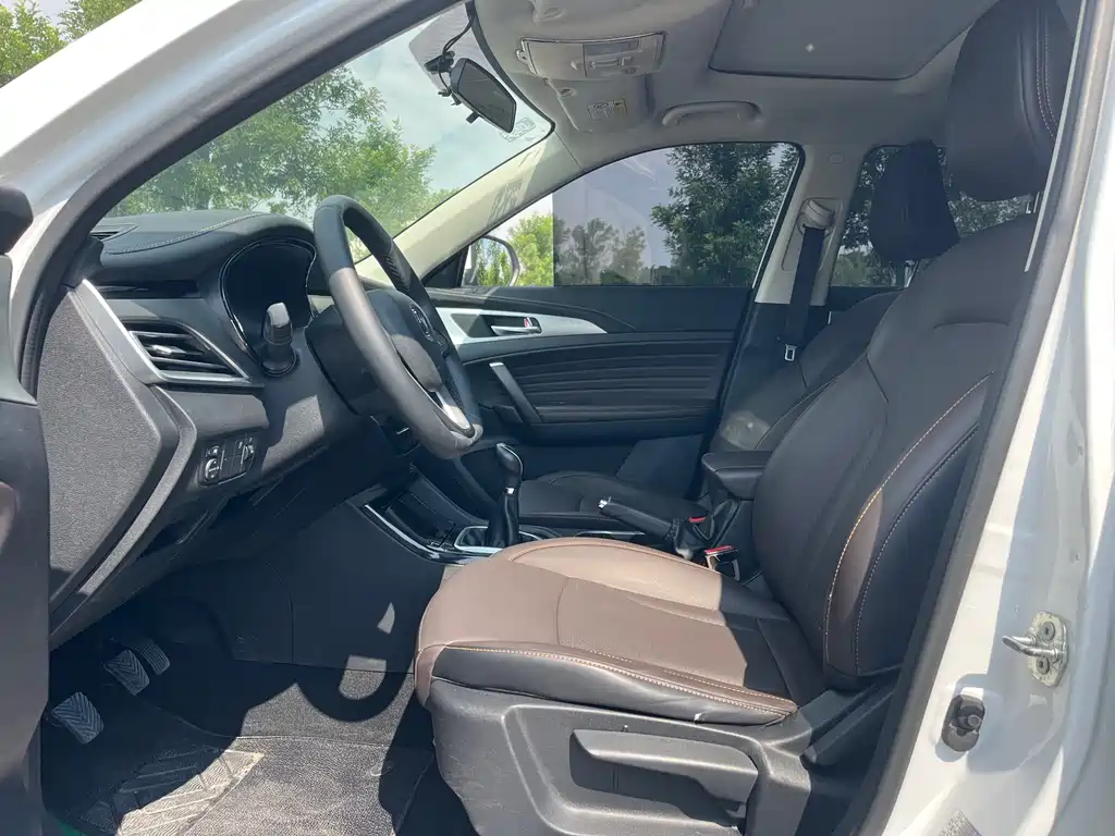 Changan CS35 PLUS 1.6 L Manual Connected