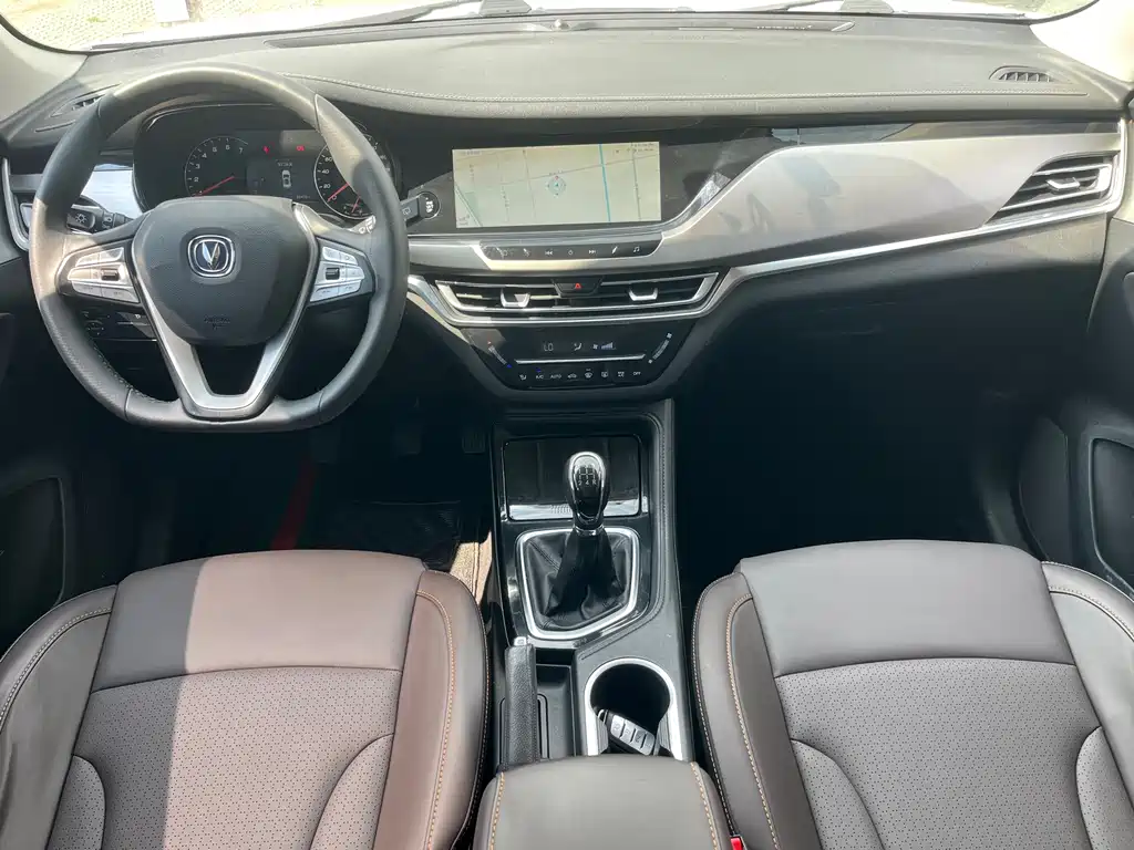 Changan CS35 PLUS 1.6 L Manual Connected