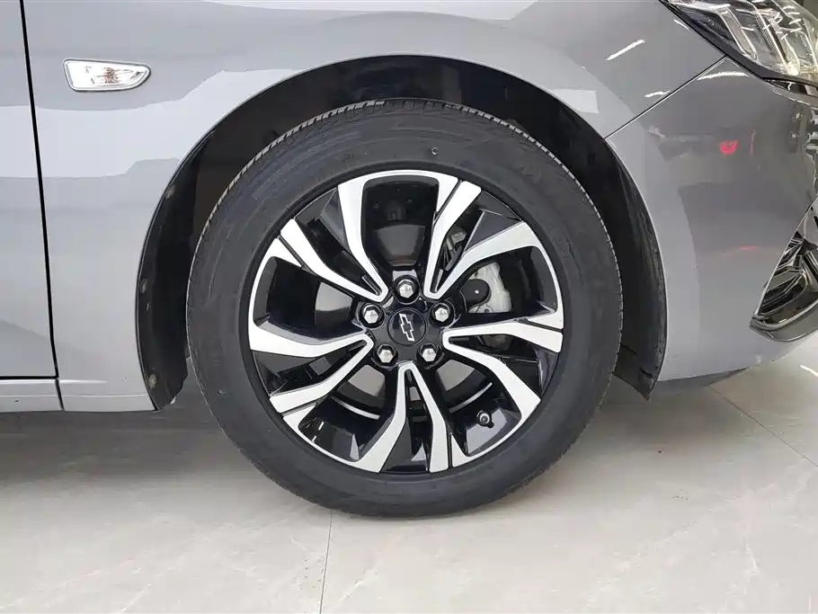 Monza Mild Hybrid RS 330 T Auto Smooth