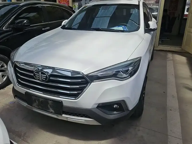 Besturn X80 奔腾X80 2018款 Live版 2.0 L 自动舒适型