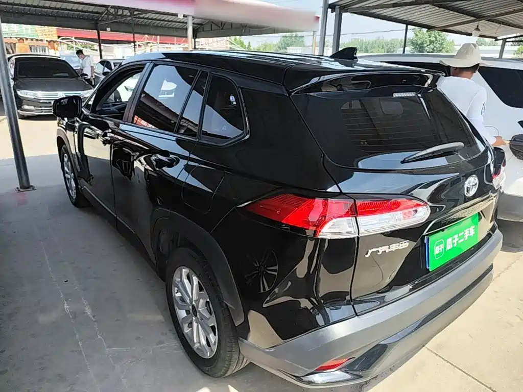 Frontlander 2.0 L CVT Leading