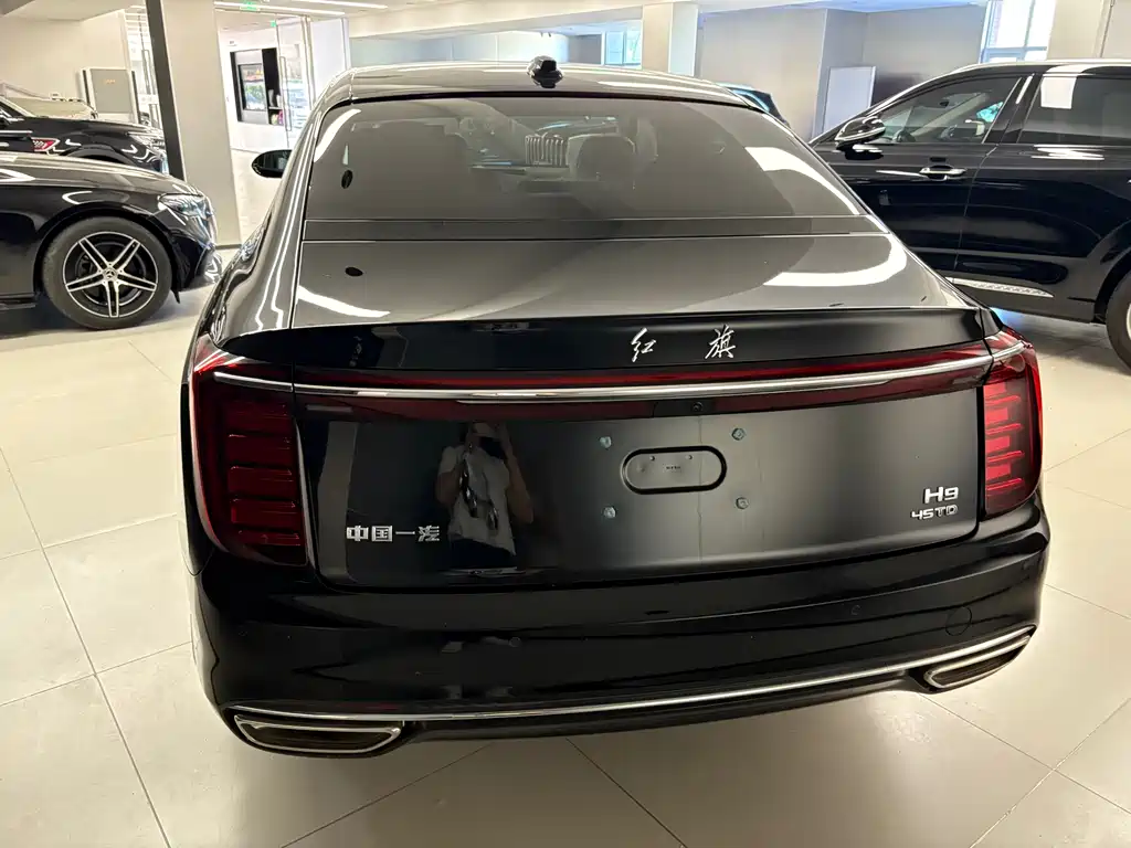 Hongqi H9 2.0 T 2 WD Flagship Enjoyment Luxury Business 5-seat