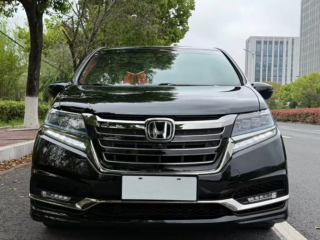 Elysion 2.0 L Hybrid Supreme