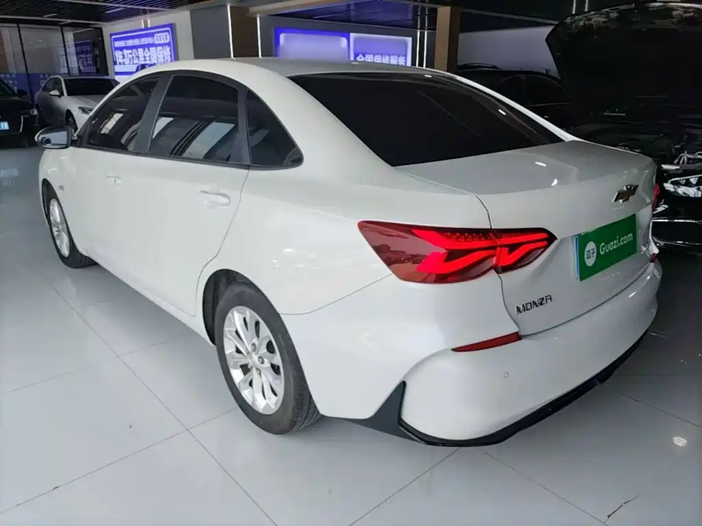 Monza 1.5 L DCT Joy