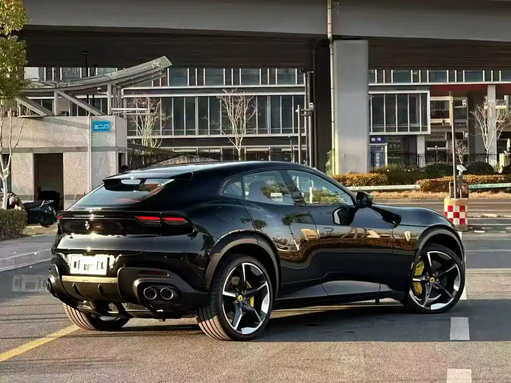 Purosangue 6.5 L V12