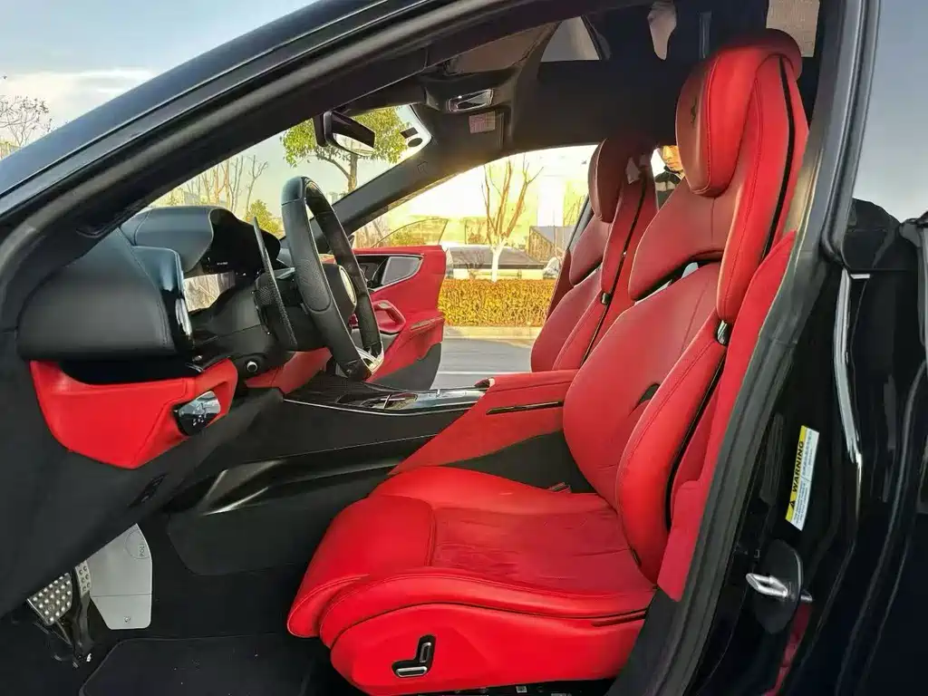 Purosangue 6.5 L V12