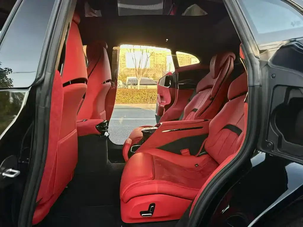 Purosangue 6.5 L V12