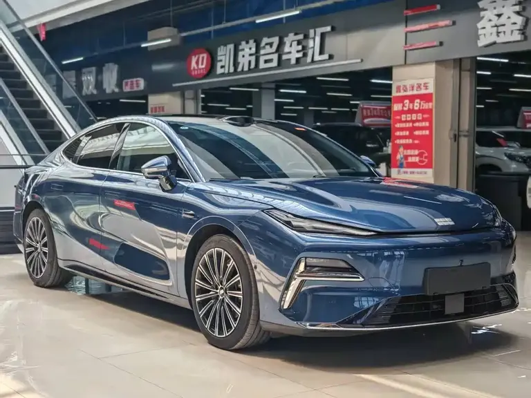 Geely Galaxy Xingyao 8 130 km EM-P Starship