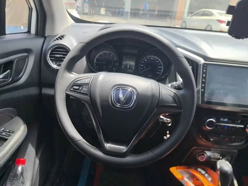 Changan CS15 1.5 L Auto Fashion
