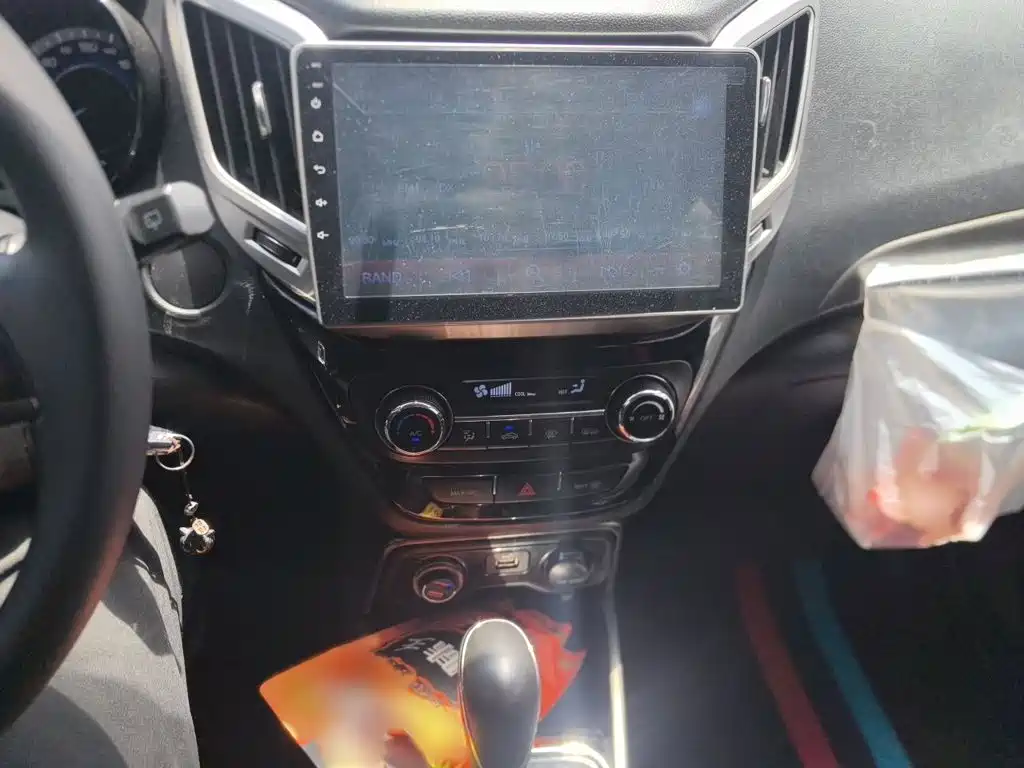 Changan CS15 1.5 L Auto Fashion