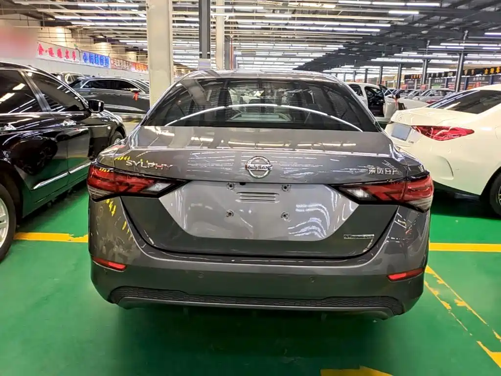 Sylphy 1.6 L XL CVT Joy