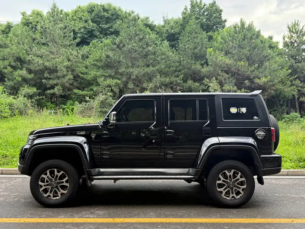 BAIC BJ40 2.0 D Auto 4 WD Blade Hero Swordsman