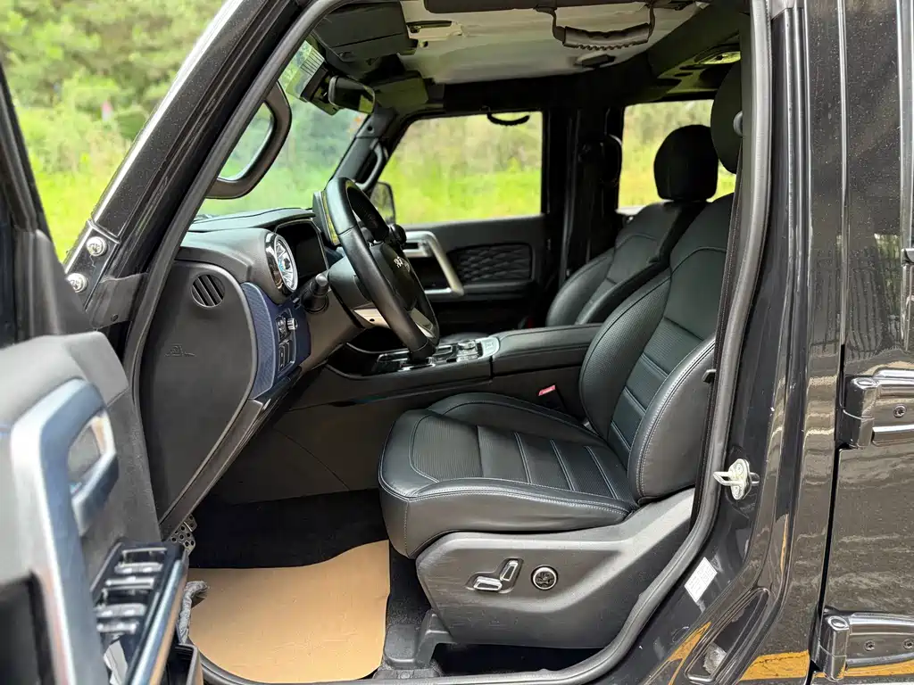 BAIC BJ40 2.0 D Auto 4 WD Blade Hero Swordsman
