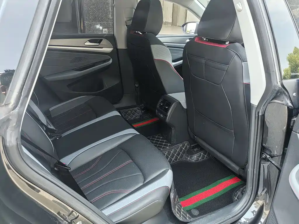 Lamando Lamando L 280 TSI DSG Spicy Cool