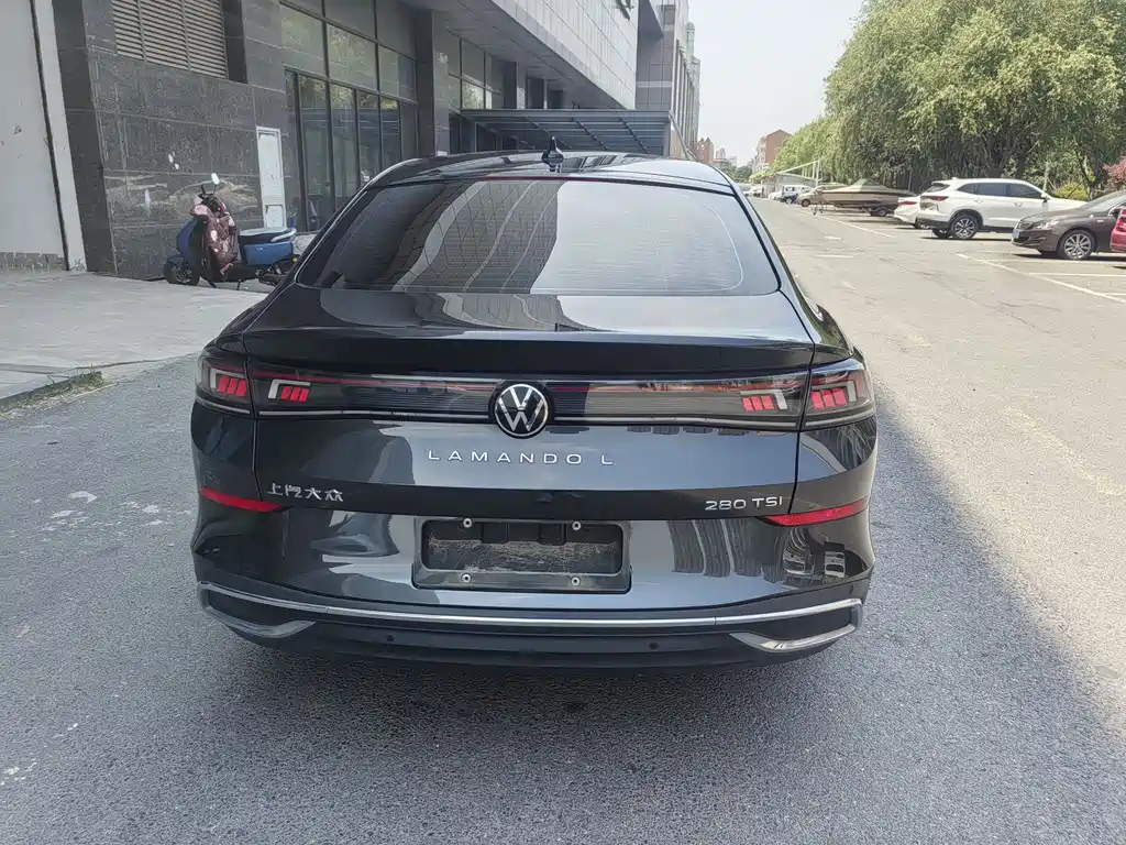 Lamando Lamando L 280 TSI DSG Spicy Cool