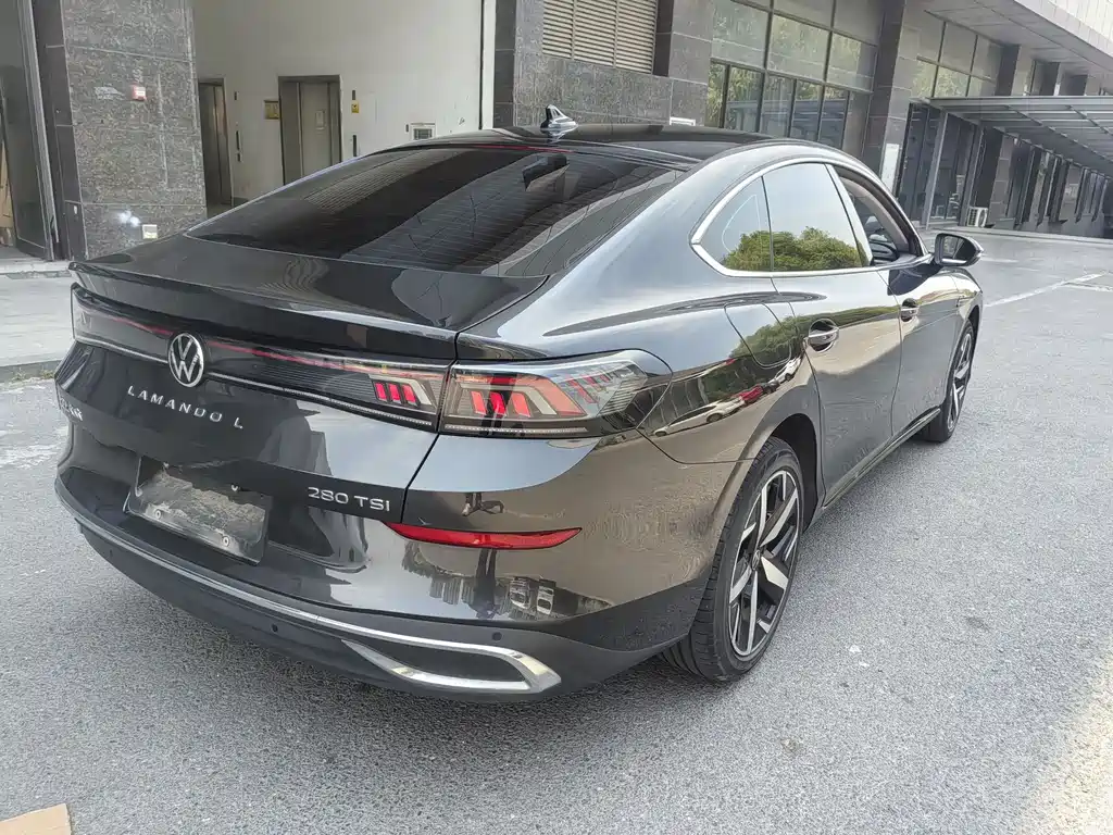 Lamando Lamando L 280 TSI DSG Spicy Cool