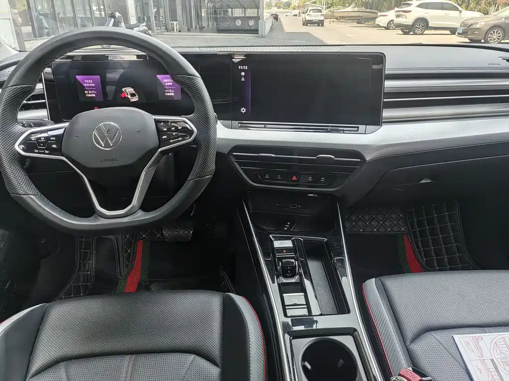 Lamando Lamando L 280 TSI DSG Spicy Cool
