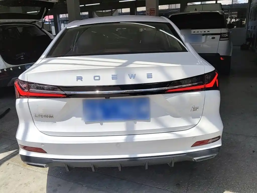 Roewe i5 1.5 L CVT Luxury