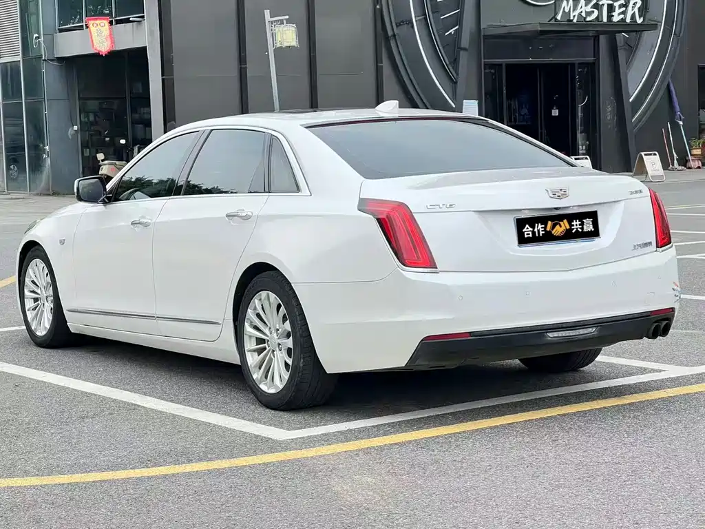 Cadillac CT6 28 T Luxury