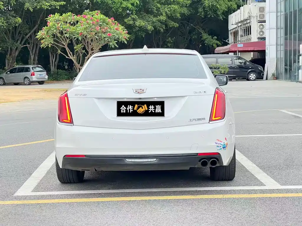 Cadillac CT6 28 T Luxury
