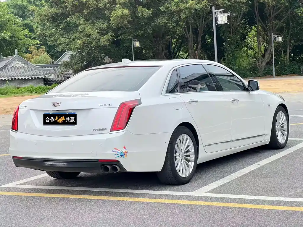 Cadillac CT6 28 T Luxury