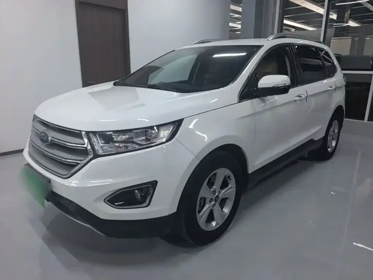 Ford Edge EcoBoost 245 2 WD Elite Sharp 5-seat