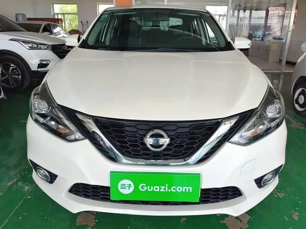 Sylphy 1.6 XV CVT Connected Premium CN-VI