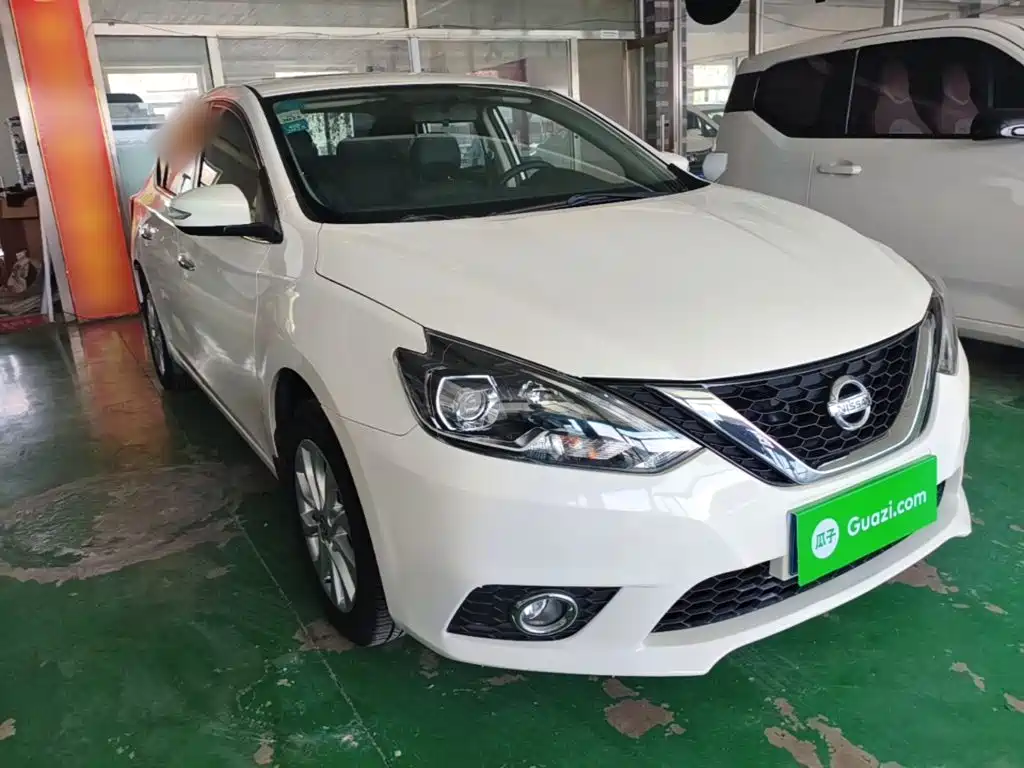 Sylphy 1.6 XV CVT Connected Premium CN-VI