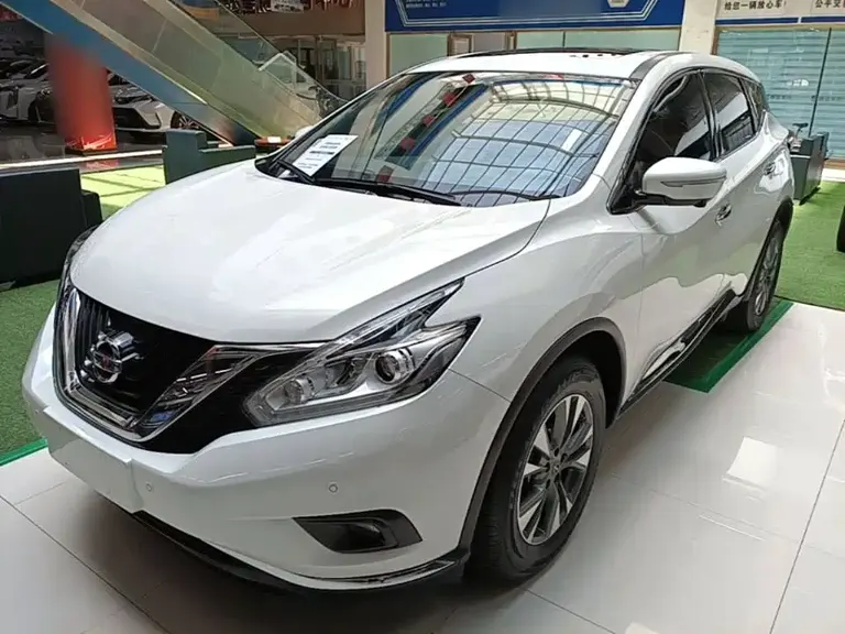 Nissan Murano 2.5 L XL 2 WD Connected Luxury