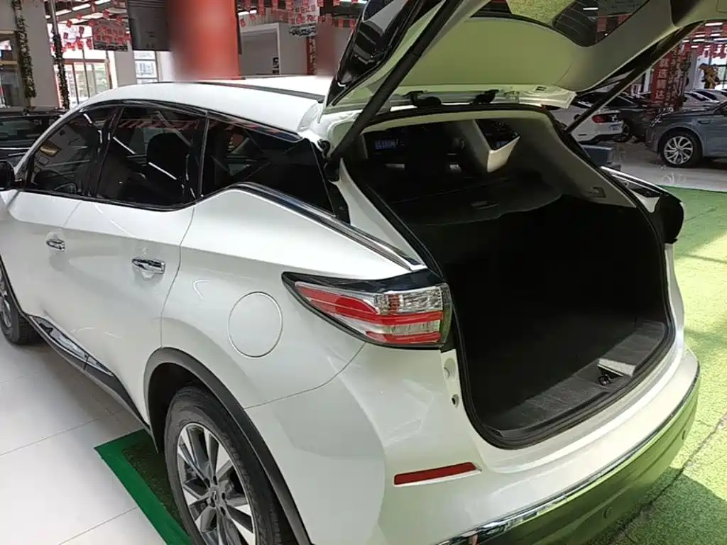 Murano 2.5 L XL 2 WD Connected Luxury