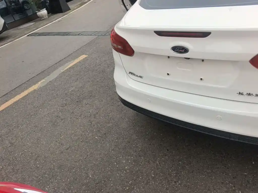 Focus Sedan 1.6 L Auto Style Smart Travel
