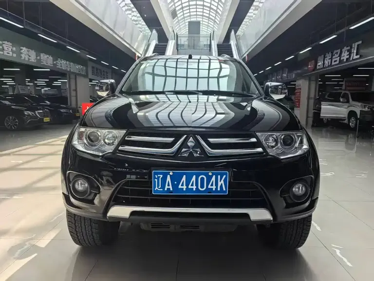 Mitsubishi Pajero Sport 3.0 L Auto 4 WD Flagship