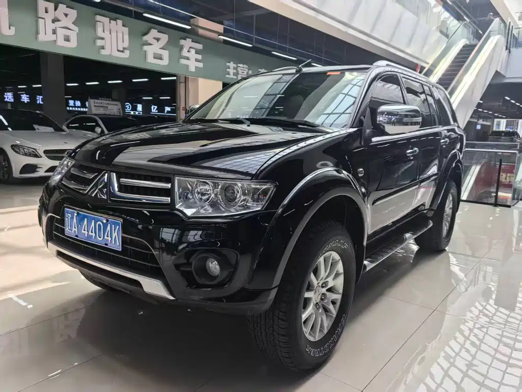 Pajero Sport 3.0 L Auto 4 WD Flagship