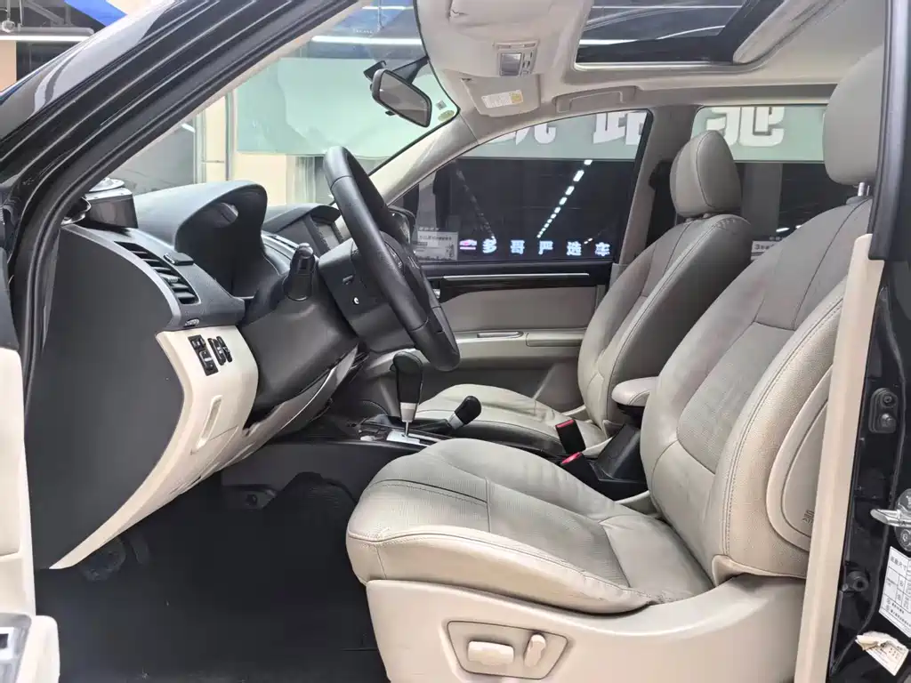 Pajero Sport 3.0 L Auto 4 WD Flagship