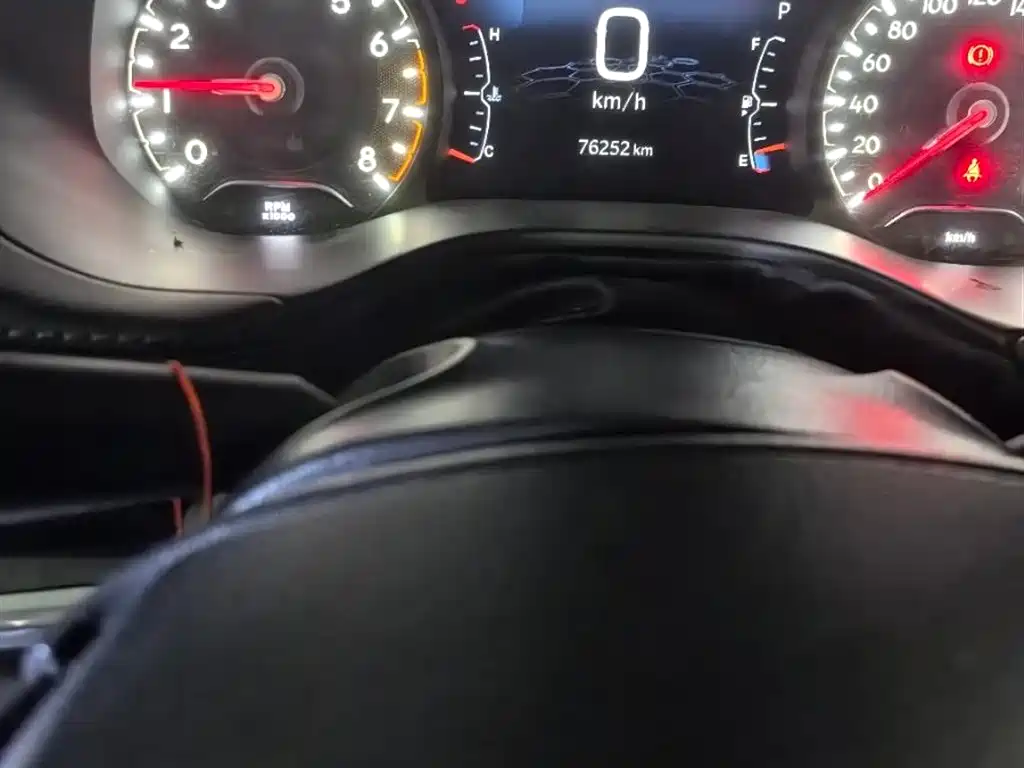 Compass 220 T Auto Leading
