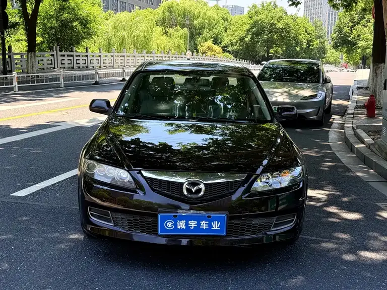 Mazda 6 2.0 L Auto Luxury