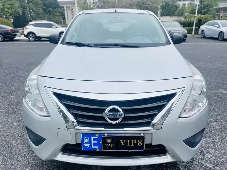 Nissan Sunny 1.5 XE CVT Comfort