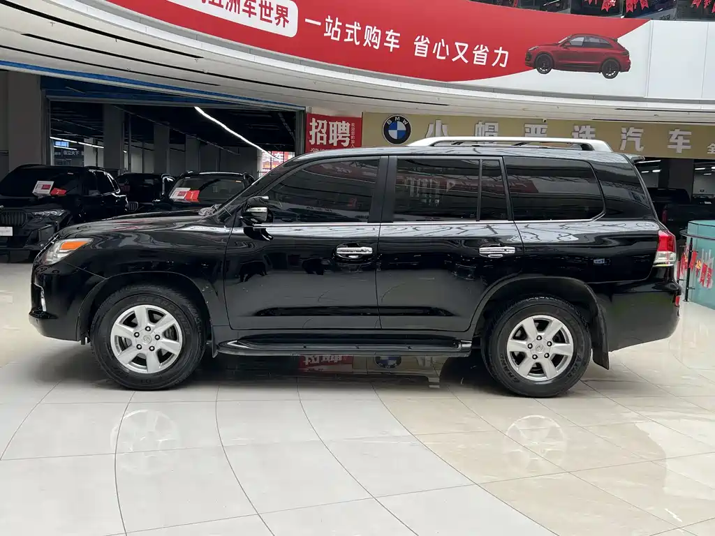 Lexus LX 570