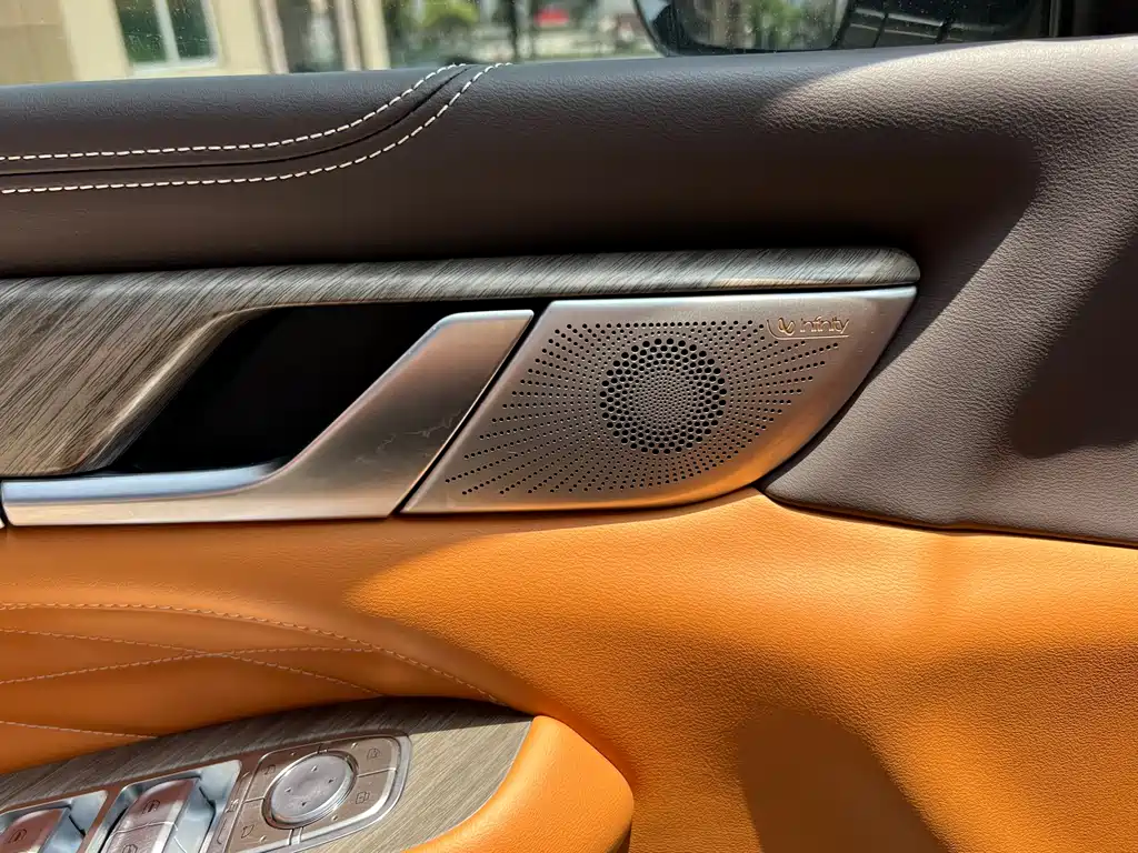 Tank 500 3.0 T Sport Summit 5-seat